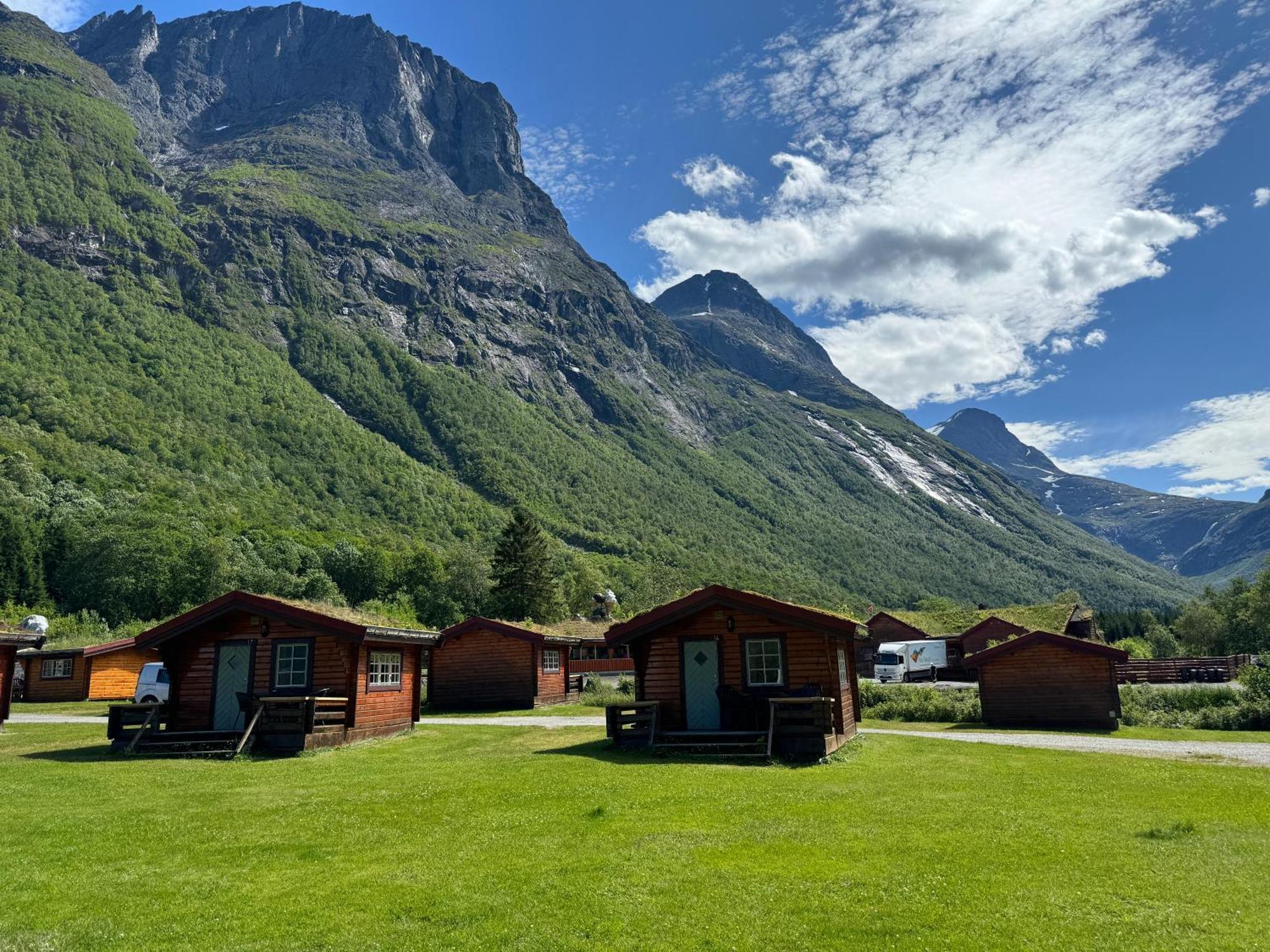 אנדלסנס Trollstigen Camping And Gjestegard מראה חיצוני תמונה