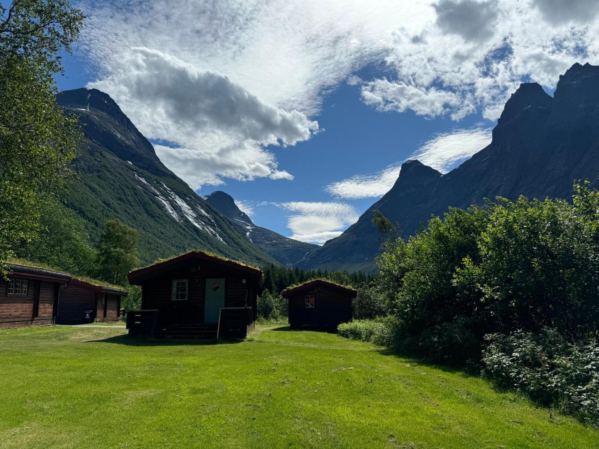 אנדלסנס Trollstigen Camping And Gjestegard מראה חיצוני תמונה