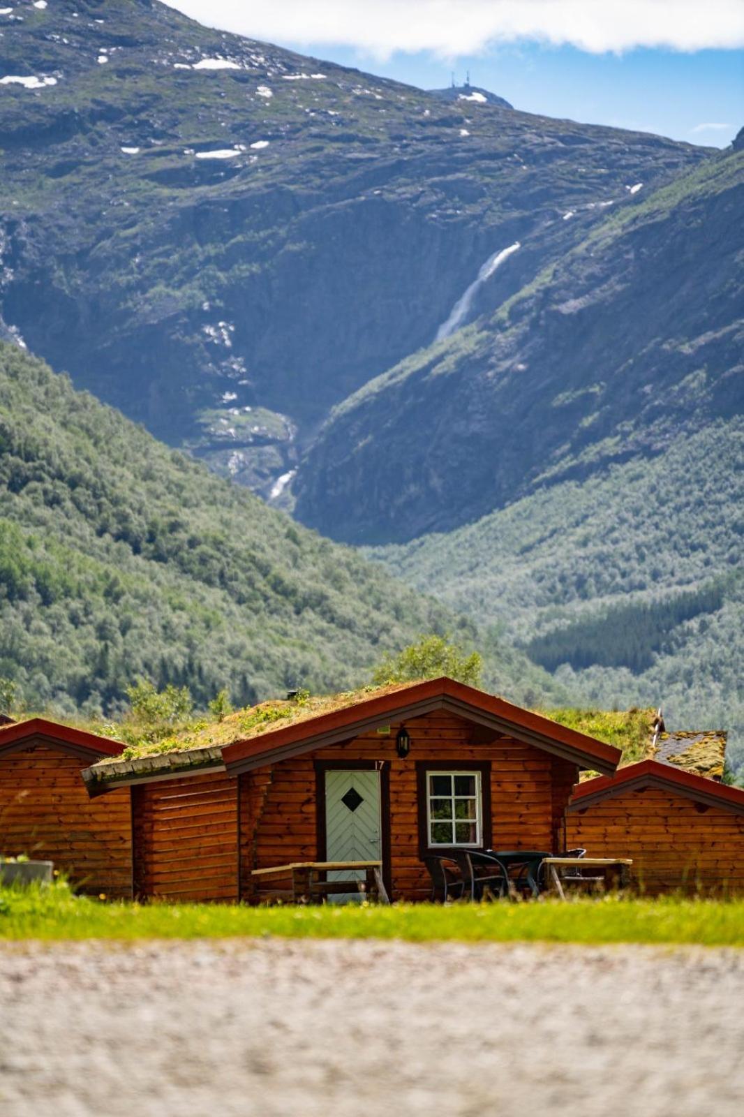 אנדלסנס Trollstigen Camping And Gjestegard מראה חיצוני תמונה